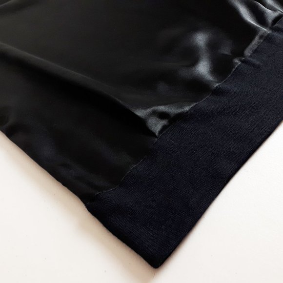 H&M Black Short Sleeve V-neck Contrast Satin Blouse - Picture 8 of 13